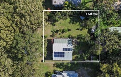 19 Noon Muckle Street, Macleay Island, Qld 4184