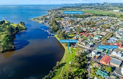 2/1 Moore Court, Wynyard, Tas 7325