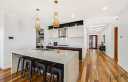 11 Montvale Drive, Craigieburn, Vic 3064