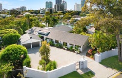 19 Wildash Street, Southport, Qld 4215