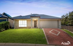 32 Canterbury Bells Circuit, Springfield Lakes, Qld 4300