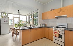 15 Nightingale Street, Newington, Vic 3350