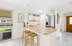 10 Siffleet Street, Bellbird Park, Qld 4300
