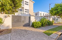 67 Seagull Avenue, Mermaid Beach, Qld 4218