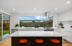 21 Kunlun Crescent, Clyde North, Vic 3978