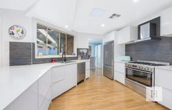 13 Samantha Close, Kanwal, NSW 2259