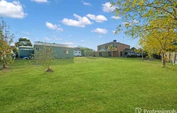 32 Runnymeade Lane, Brookfield, Vic 3338