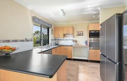 18 Emmanulla Drive, Kingsthorpe, Qld 4400