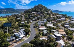 36 Stewart Drive, Cannonvale, Qld 4802