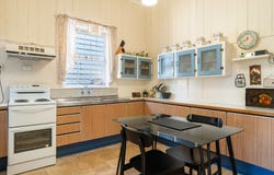 12 Forsyth Street, Fairfield, Qld 4103