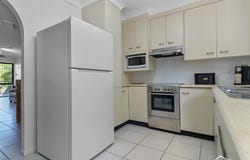 1/4 Rose Street, Lammermoor, Qld 4703