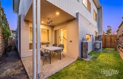 10 Jimna Circuit, White Rock, Qld 4306