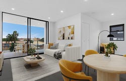2405/77 Bride Street, Wynnum, Qld 4178