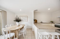 2/15 Arnold Drive, Mitchell Park, SA 5043