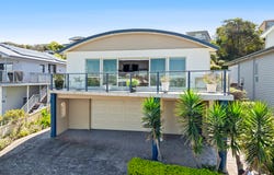 26 Tallawang Avenue, Malua Bay, NSW 2536