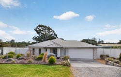23 Albatross Road, Kalimna, Vic 3909