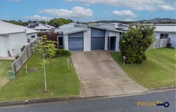 31 A & B Primavera Boulevard, Beaconsfield, Qld 4740