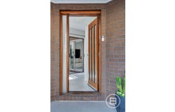 2/14 Treadwell Road, Essendon North, Vic 3041