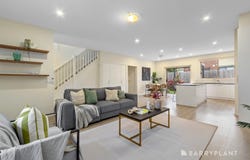 2/24 Elmhurst Road, Bayswater North, Vic 3153