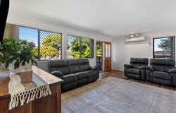 18 Welbeck Street, Logan Central, Qld 4114