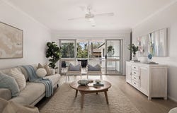 10 Fairweather Street, Kenmore, Qld 4069