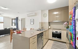 4/74 Durham Street, St Lucia, Qld 4067