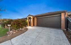 83 Melissa Way, Pakenham, Vic 3810