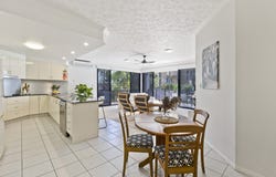 3/3 Johnston St, Bilinga, Qld 4225