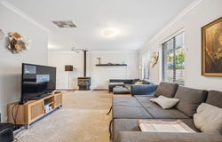 28 Amethyst Way, Carine, WA 6020