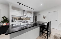 31 Vanessa Circuit, Pakenham, Vic 3810