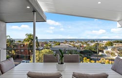 81 Melville Terrace, Manly, Qld 4179
