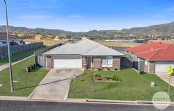 77 Denman Avenue, Kootingal, NSW 2352