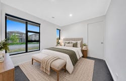92 Athenaeum Avenue, Clyde North, Vic 3978