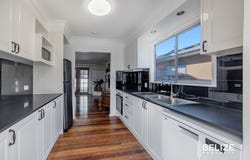 7 Larwon Terrace, Southport, Qld 4215