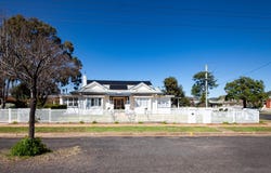 77 Warne St, Wellington, NSW 2820