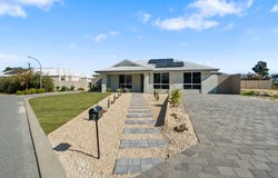 3 Sutcliffe Retreat, South Yunderup, WA 6208