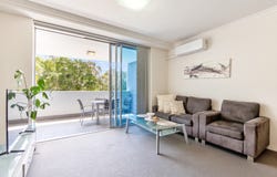 2204/3 Main Street, Varsity Lakes, Qld 4227