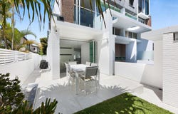 1/42 Peak Avenue, Main Beach, Qld 4217