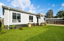 2/22 Fellmongers Road, Breakwater, Vic 3219