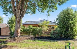 16A Woodley Crescent, Melville, WA 6156