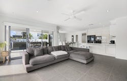 68 North View Street, Hope Island, Qld 4212