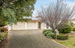 17 Appleberry Crescent, Craigburn Farm, SA 5051