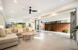 2/56 Albion Avenue, Miami, Qld 4220