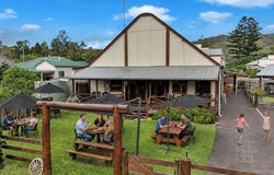 87 Heusman Street, Mount Perry, Qld 4671