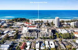 20a Sunshine Parade, Miami, Qld 4220