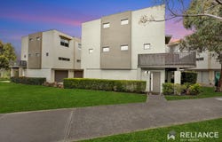 23/1 Clearwater Rise Parade, Truganina, Vic 3029