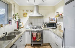 27 Bougainvilia Avenue, East Side, NT 0870