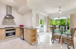 1011/2-10 Greenslopes Street, Cairns North, Qld 4870