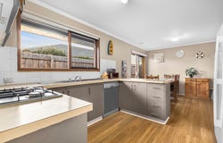 13 Spring Street, Hastings, Vic 3915