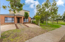 1/25 Lomandra Bowl, Harkness, Vic 3337